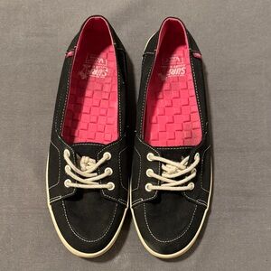 Vans Women's Black Sneakers with pink lining
